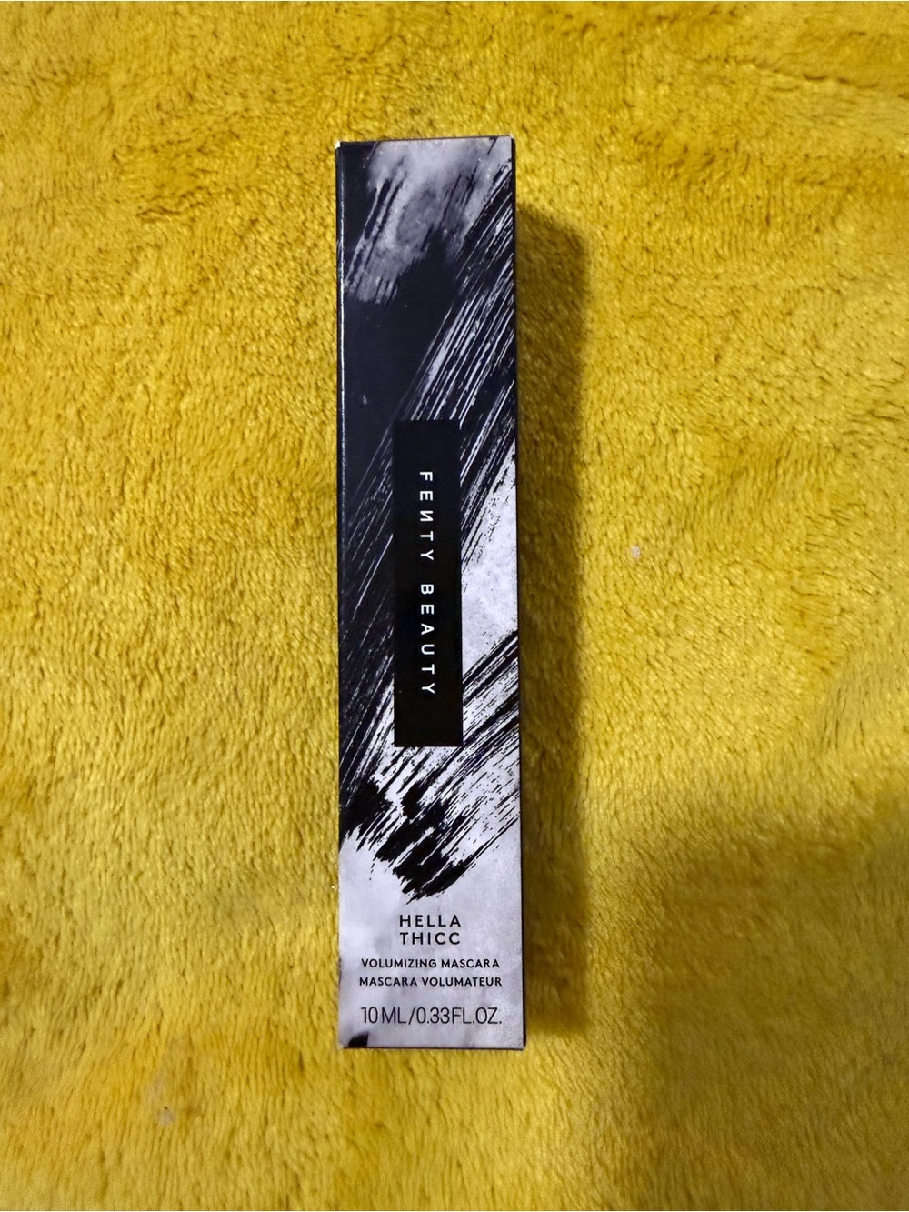 Fenty Beauty Mascara Packaging โ Black & White